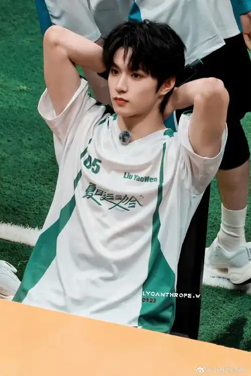 刘耀文健身房被偶遇# lyw#刘耀文全英文单曲#   37303436