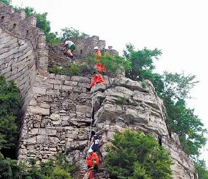 北大女博士爬箭扣野长城遇难续:家属索赔60万(图)