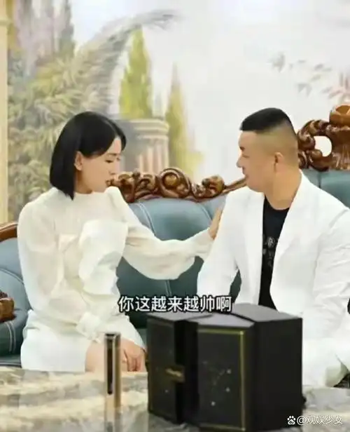 皮几万和李小璐事件让马苏也一并名声狼藉,但她后来似乎转战直播领域