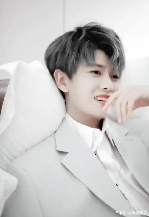 「图集」:任嘉伦!