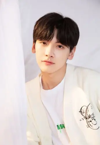 翟潇闻风倍清代言宣传海报图片