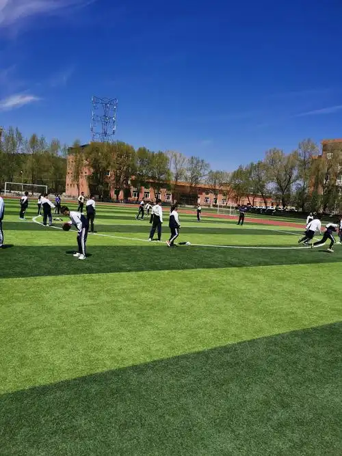 东辽县实验中学之疫情下的体育课