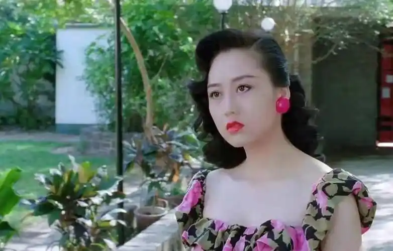 利智年轻时有多时髦?