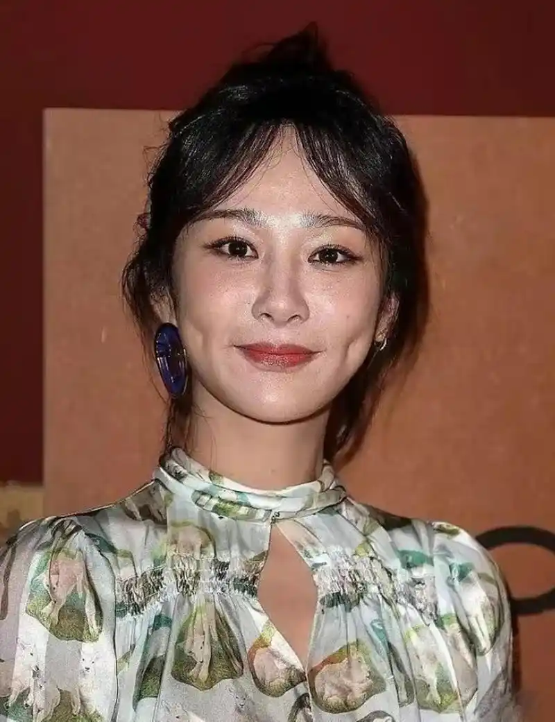 外媒镜头下的国内女星,看得人抓狂,忍无可忍