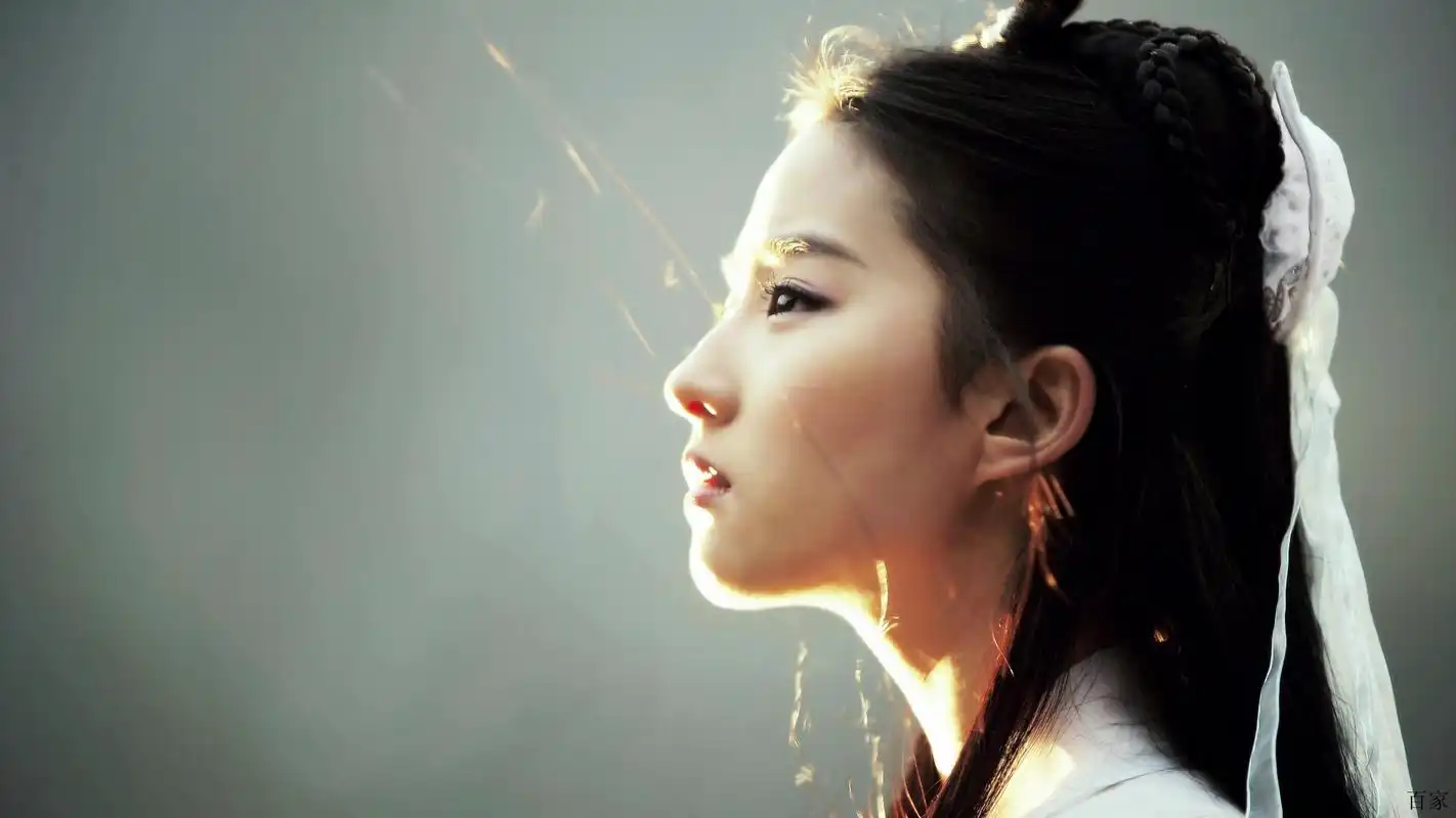 刘亦菲的小龙女,周迅的黄蓉,都遭金庸嫌弃,却唯独对她赞口不绝