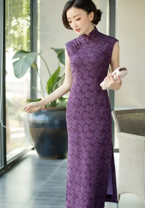 优雅的蕾丝旗袍今夏打造浪漫性感的名媛范