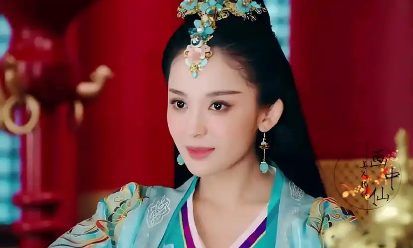 提及古力娜扎,不少网友首先想到的,无疑是她在多部古装剧中塑造的鲜明