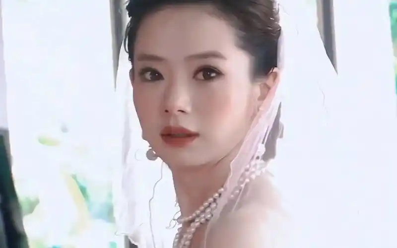 "唯一纯白的茉莉花"#戚薇