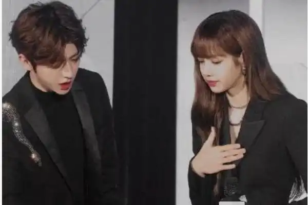 担心蔡徐坤和宋雨琦组cp?看到他官宣时艾特的谁,粉丝长舒一口气