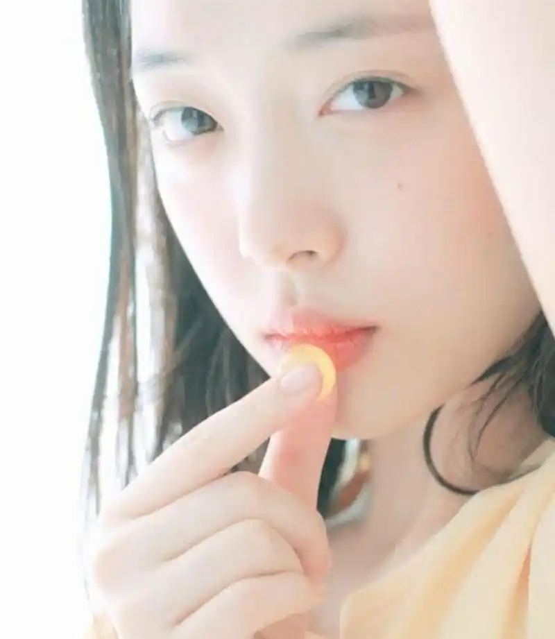 崔雪莉ins美图自拍头像更新画风正统纯美养眼