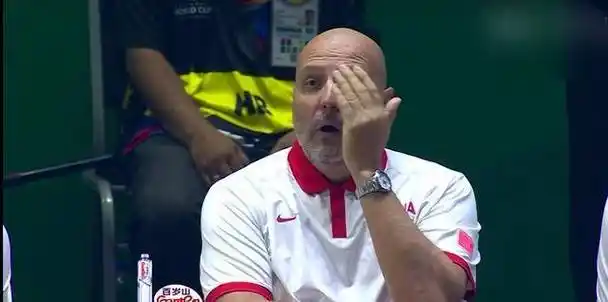 3场负80,固执的乔帅甩锅球员,还是拿钱有人吧_艾伦_比赛_大王