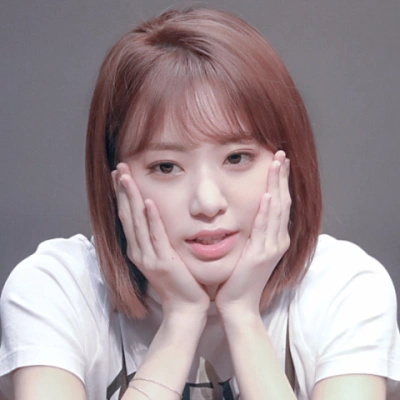 女爱豆头像.拿图收藏/评论/点赞.偷图死妈. by心之所泫