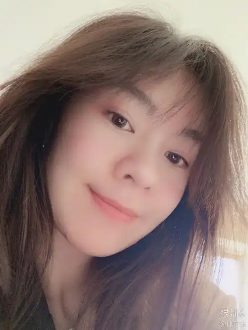 郁可唯脸和以前对比变了她和李斯丹妮是一届超女吗