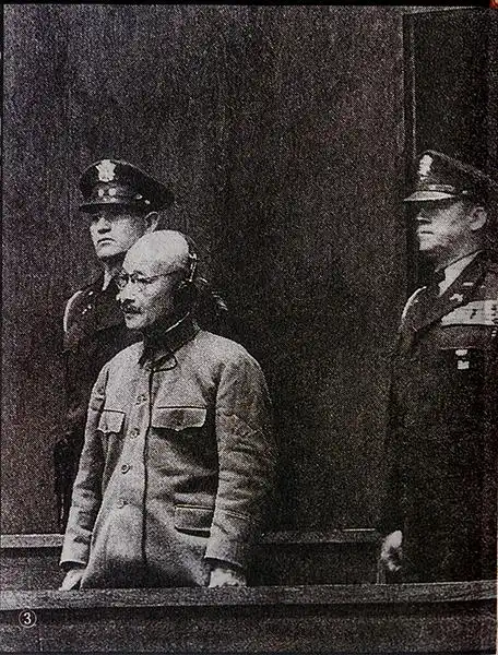 日本甲级战犯东条英机被远东国际军事法庭判处绞刑.