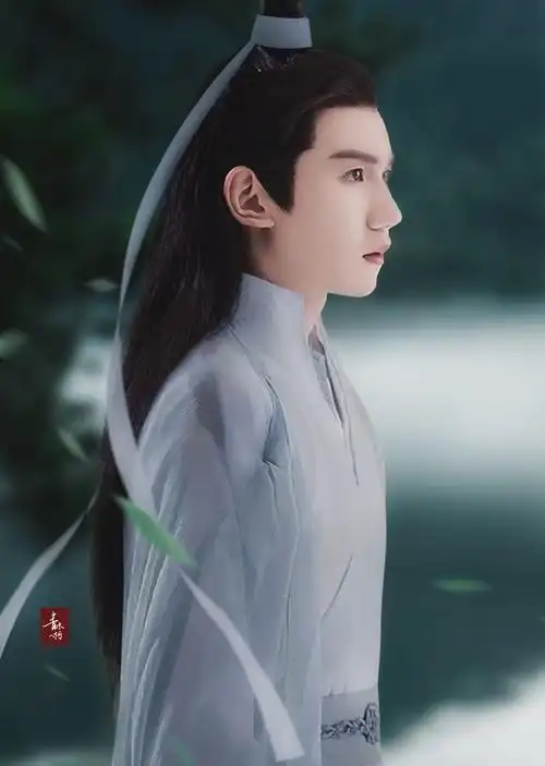 仙气缭绕古装少年 是我们王源没错了