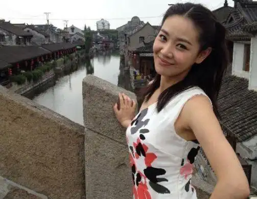 张嘉译的"专用老婆",合作4次仍没带火,却被张国立1次带红|王维维|闫妮