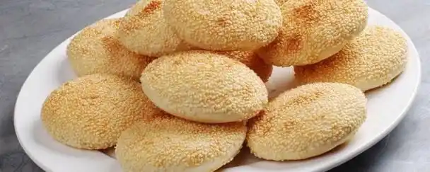 椒盐烧饼的做法视频教程,椒盐烧饼的做法和配方- 三君经验百科网