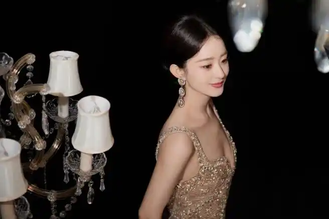 赵丽颖提裙图##赵丽颖乔妍##赵丽颖##赵丽颖李红樱