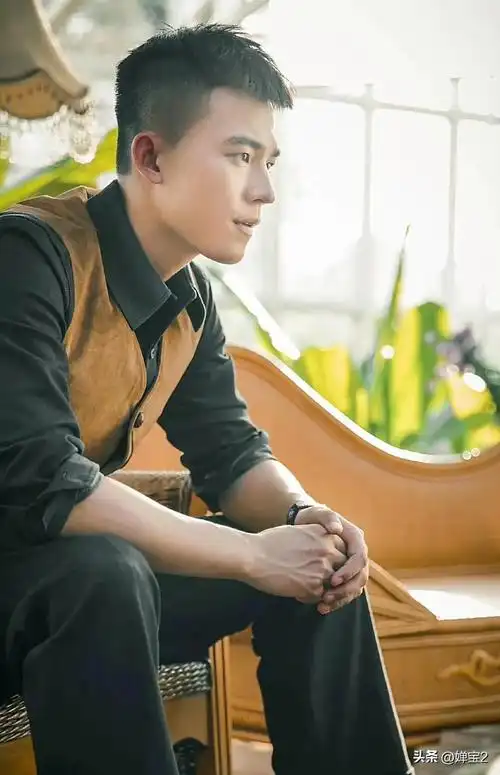 欧豪个人资料及图片(痞帅男孩欧豪—多少青春的梦)