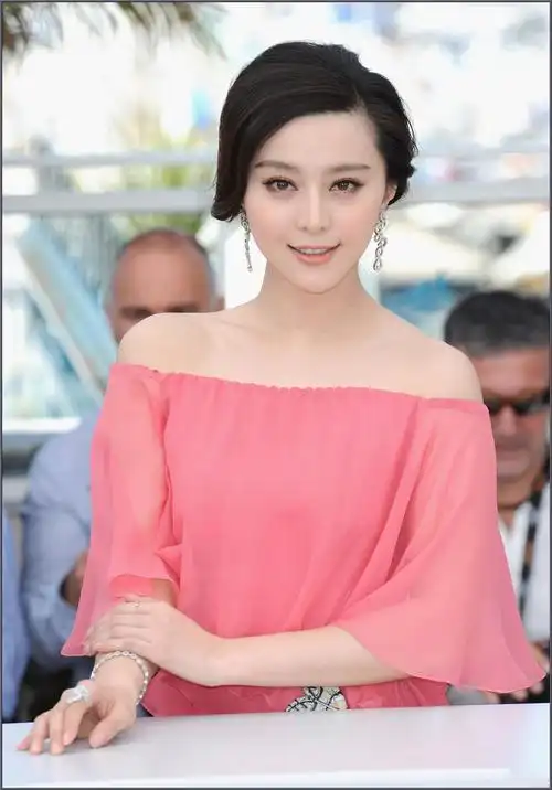 明星系列__范冰冰4◇〖高清养眼大图〗 - 军警草原狼 - 军警草原狼