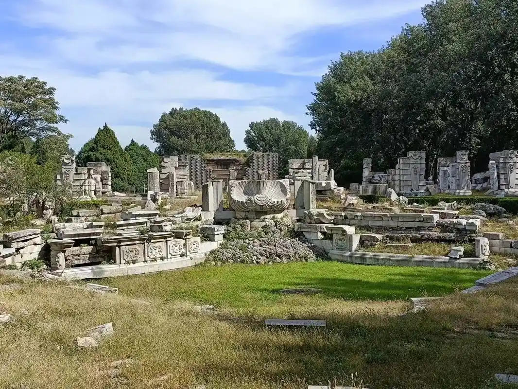 北京 圆明园#每一张照片都是满满的回忆  - 抖音