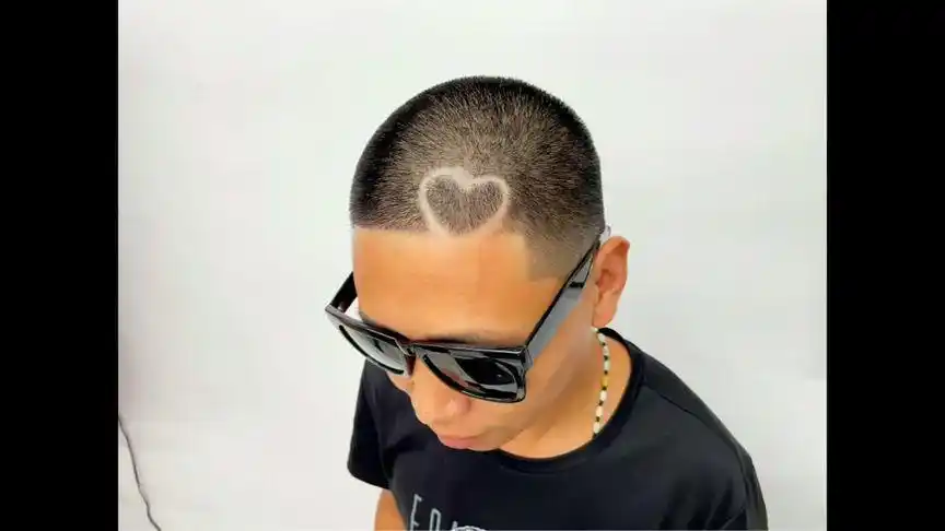 who are you#男士发型 #发型雕刻 #美式圆寸