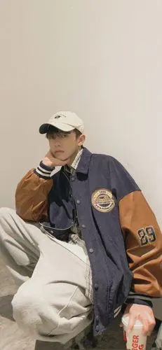 人鱼线的pdd余庆伟壁纸