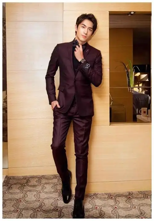 九,张亮:187cm模特出道的张亮,凭借身高优势让他模特生涯一帆风顺.