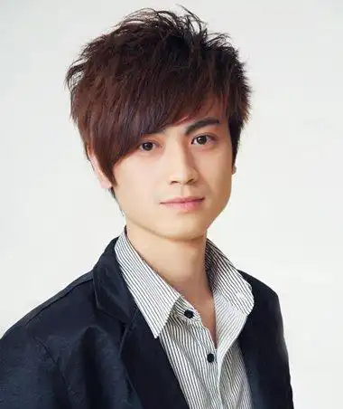 男士方脸短头发怎么整起来成熟 日本男生超短发发型