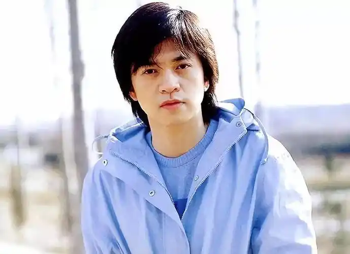 李健个人资料简介 :23年前我月薪4000,现在这个数字是多少年轻人的