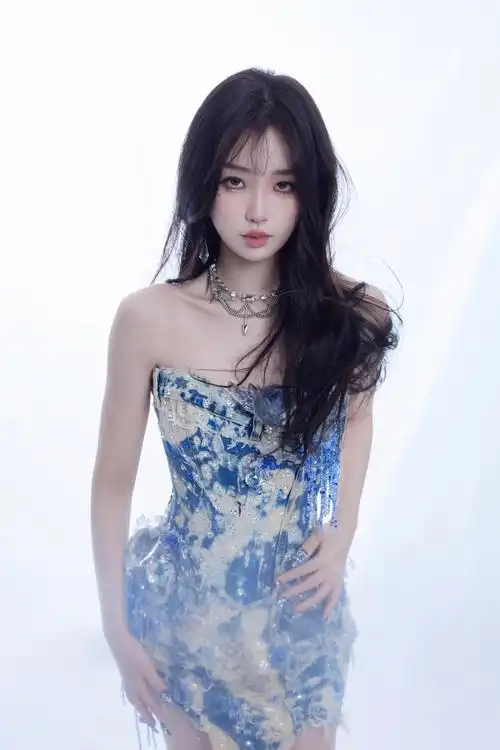 冷冽清泉于是无声降临92@虞书欣esther清新上线!