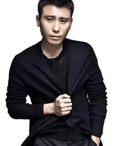 李乃文怼牙特写被网友问诊你们都带着放大镜看剧是吧