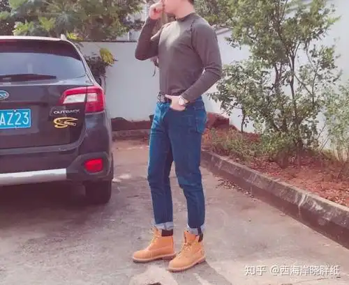 身高1米83体重160男生该怎么穿衣服啊腿比较粗 在校大学生.