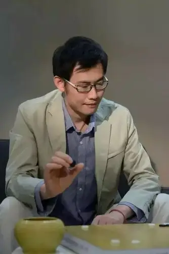 mlily梦百合杯赞助人恒康董事长倪张根:那一扇窗