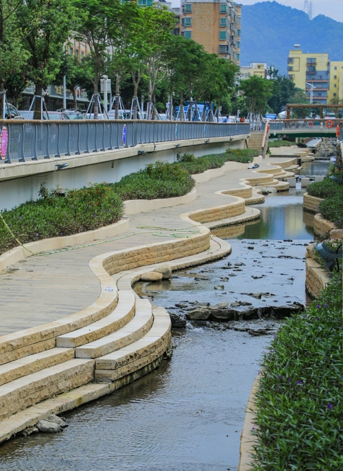 深圳市光明区最美治水景观_河道