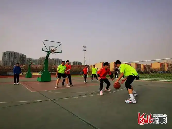 石家庄市第二十三中高中部举行篮球联赛