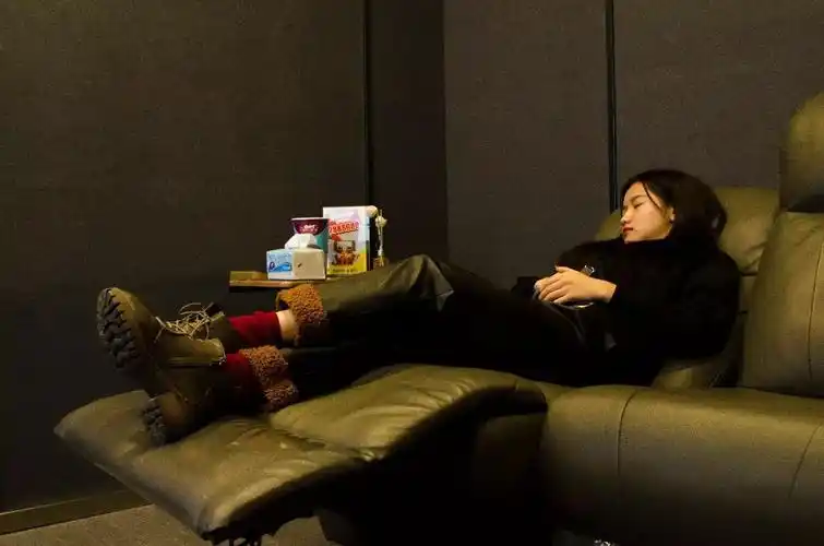 为什么有的人也很孤独生活状态却比你好