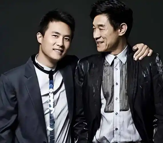 她一嫁演员祝延平,二嫁杜淳老爸杜志国,如今与儿子相依为命_赵娜_因为