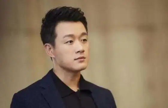 《奋斗》电视剧中陆涛饰演演员佟大为的25张写真美图片(演员佟大为