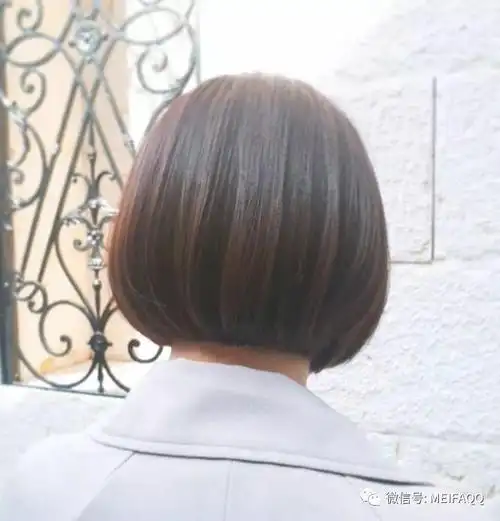 经典的波波头短发不用打理也好看