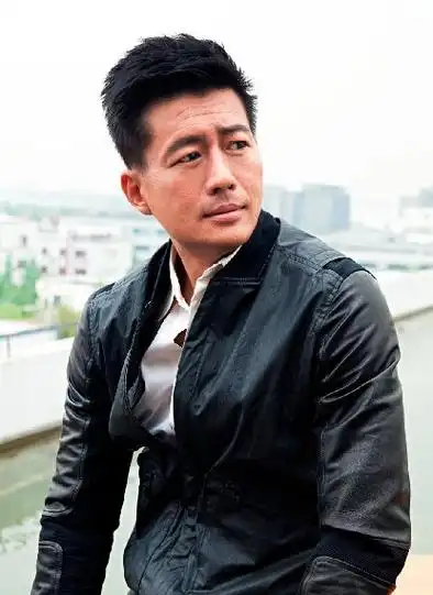 回顾高曙光:与江珊离婚后,51岁闪婚娶小16岁女富豪52岁再当爸爸