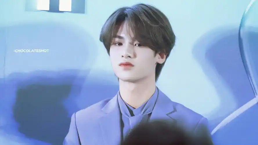 justin黄明昊【181027 索菲亚】