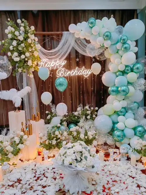 精致菁纯色系生日趴广州生日派对布置