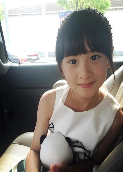 森碟近照胸部发育突起女汉子变小淑女了组图