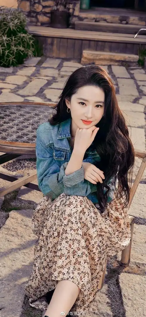 二十年前15岁的刘亦菲