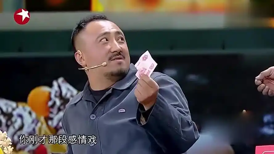 爆笑小品来袭,贾冰这活宝太逗了,台下的观众们都疯狂了