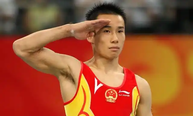 奥运冠军肖钦现状:曾因女友诈骗消失8年,现成领导身材发福严重