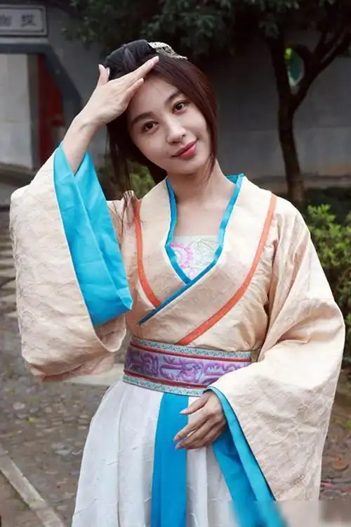 她和黄晓明分手后,生活依然精彩,颜值胜过杨颖|李菲儿|秦岚|娱乐圈