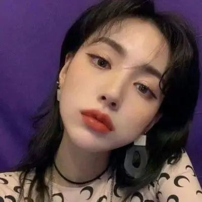 高冷脸女生头像霸气 微信头像女生超拽高冷