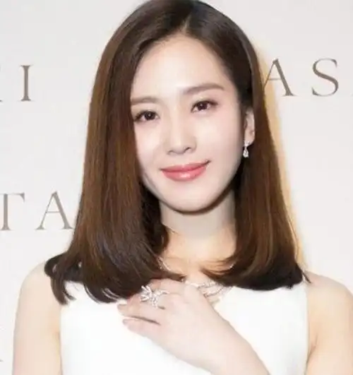 今年流行的直发发型,最流行直发发型推荐